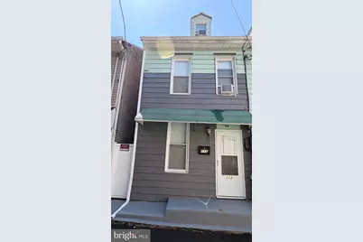 112 W Penn Street, Shenandoah, PA 17976 - Photo 1