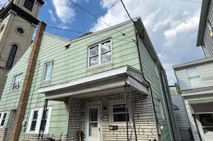 215 N Jardin St, Shenandoah, PA 17976 - Photo 3