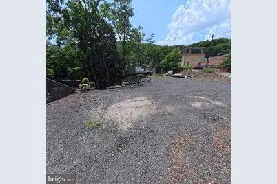 215 Mauch Chunk Street, Pottsville, PA 17901 - Photo 9
