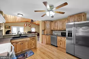 3216 Sweet Arrow Lake Rd, Pine Grove, PA 17963 - Photo 19