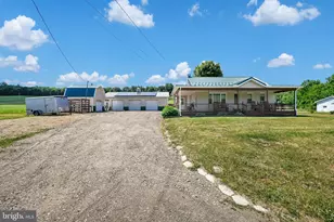 3216 Sweet Arrow Lake Rd, Pine Grove, PA 17963 - Photo 7