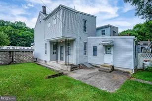 118 W Railroad St, Pottsville, PA 17901 - Photo 9
