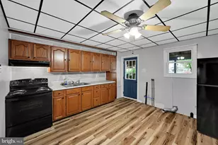 4 E William St, Schuylkill Haven, PA 17972 - Photo 13