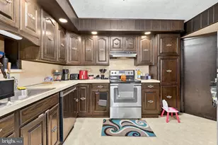 212 Pine St, New Philadelphia, PA 17959 - Photo 13