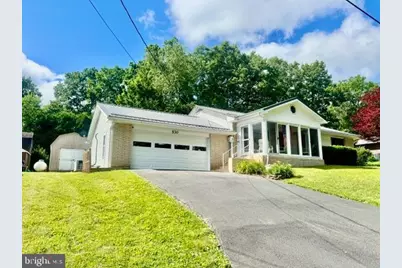 530 W Nicholas Street, Frackville, PA 17931 - Photo 1