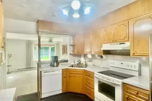 530 W Nicholas St, Frackville, PA 17931 - Photo 25
