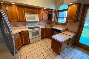 1918 W Norwegian St, Pottsville, PA 17901 - Photo 11
