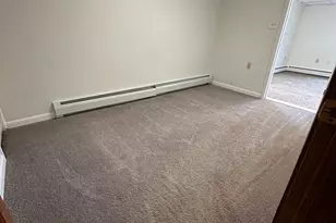 531 W Howard St, Frackville, PA 17931 - Photo 5