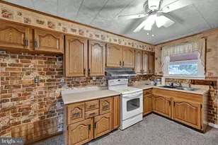 206 Tyson St, New Ringgold, PA 17960 - Photo 17