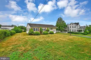 206 Tyson St, New Ringgold, PA 17960 - Photo 1