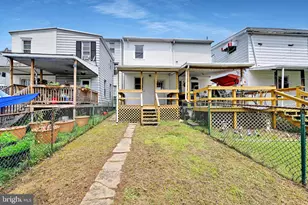 611 Fairview St, Pottsville, PA 17901 - Photo 3