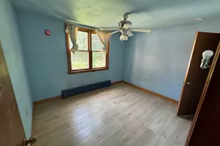 516 E Norwegian St, Pottsville, PA 17901 - Photo 9