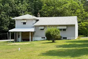 2 Pine St, McAdoo, PA 18237 - Photo 3