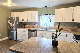 728 W John St, Frackville, PA 17931 - Photo 11
