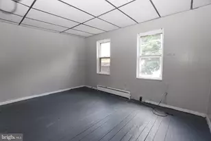 514 W Penn St, Shenandoah, PA 17976 - Photo 13