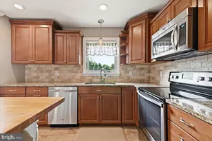 544 Maple St, Pottsville, PA 17901 - Photo 19