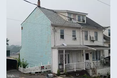 32 S Catherine Street, Shenandoah, PA 17976 - Photo 3