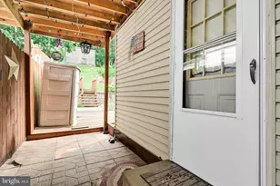 240 N 12th St, Pottsville, PA 17901 - Photo 23