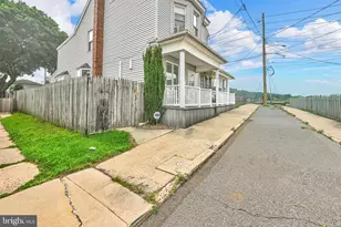 208 S Balliet St, Frackville, PA 17931 - Photo 3