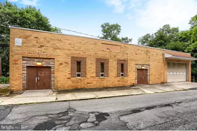 320 N Wolfe Street, Pottsville, PA 17901 - Photo 1