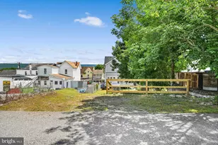 111 E Grand Ave, Tower City, PA 17980 - Photo 27