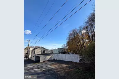 901 Fairview Street, Pottsville, PA 17901 - Photo 5