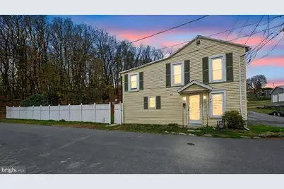 901 Fairview Street, Pottsville, PA 17901 - Photo 1