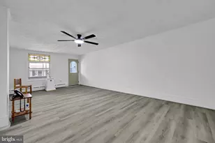1427 Seneca St, Pottsville, PA 17901 - Photo 9