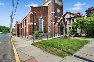 50 S Nichols St, Saint Clair, PA 17970 - Photo 27