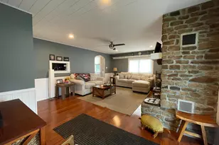 101 N 5th St, Frackville, PA 17931 - Photo 7