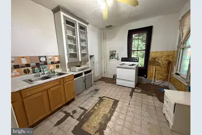 325 W Coal Street, Port Carbon, PA 17965 - Photo 3