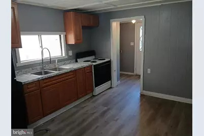 235 N Front Street, Saint Clair, PA 17970 - Photo 5