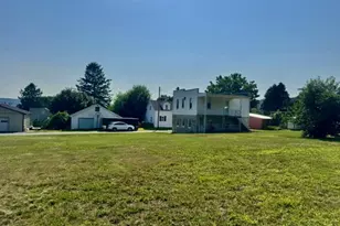 410 Carrie St, Ashland, PA 17921 - Photo 5