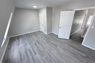 1325 W Norwegian St, Pottsville, PA 17901 - Photo 17