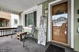16 Laurel St, Pine Grove, PA 17963 - Photo 3