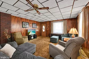 16 Laurel St, Pine Grove, PA 17963 - Photo 5
