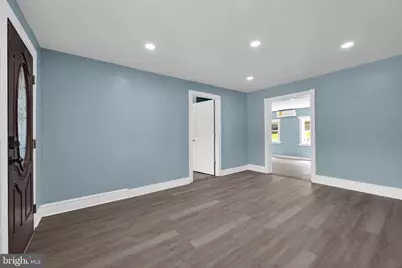 216 W Bacon Street, Pottsville, PA 17901 - Photo 9
