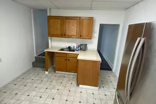 427 W Market St, Mahanoy City, PA 17948 - Photo 3