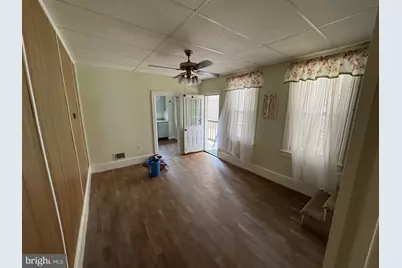 1130 W Norwegian Street, Pottsville, PA 17901 - Photo 3