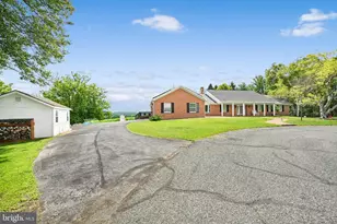 1721 Breckenridge Rd, Orwigsburg, PA 17961 - Photo 9