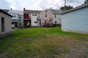 129 S Warren St, Orwigsburg, PA 17961 - Photo 3