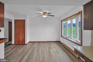 1004 Maple St, Pottsville, PA 17901 - Photo 19