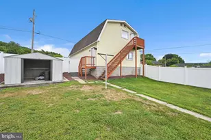 408 E Railroad Ave, New Ringgold, PA 17960 - Photo 37