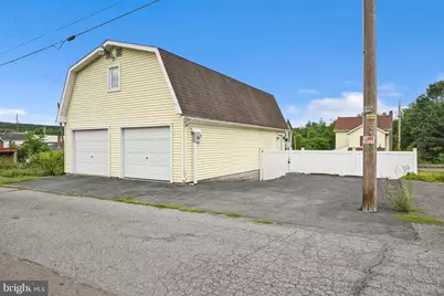 408 E Railroad Avenue, New Ringgold, PA 17960 - Photo 27