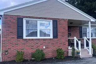 147 S Wylam St, Frackville, PA 17931 - Photo 3