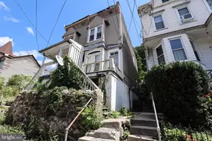 543 E Norwegian St, Pottsville, PA 17901 - Photo 3