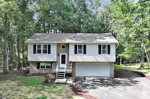 1800 Crazy Horse Dr, Auburn, PA 17922 - Photo 3