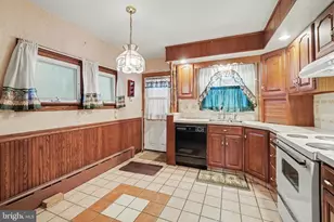 123 N Jardin St, Shenandoah, PA 17976 - Photo 5