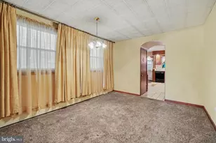 123 N Jardin St, Shenandoah, PA 17976 - Photo 3