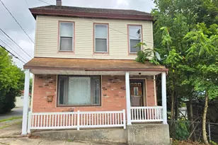 2 E Colliery Ave, Tower City, PA 17980 - Photo 1